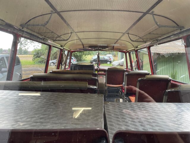 Mercedes-Benz 319