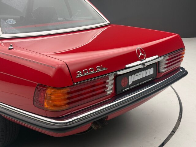 Mercedes-Benz SL 300