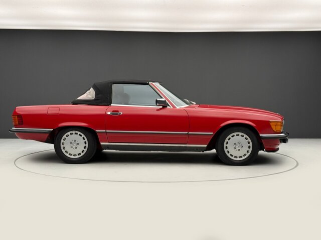 Mercedes-Benz SL 300