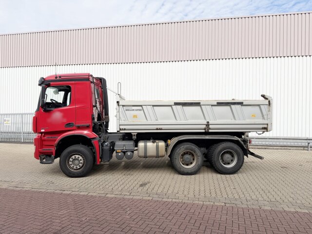 Mercedes-Benz Arocs