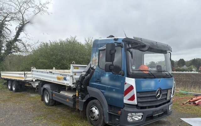 Mercedes-BenzAtego 923 K 4x2, 2x AHK, Kran Hiab 055 BS-2 HiDuo, Funk