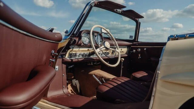 Mercedes-Benz 300