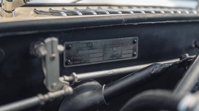 Mercedes-Benz 300