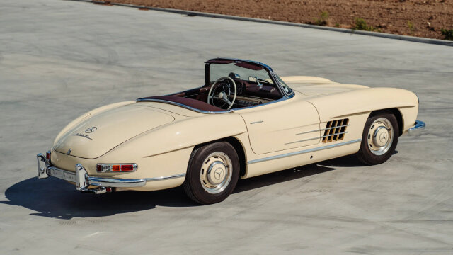 Mercedes-Benz 300