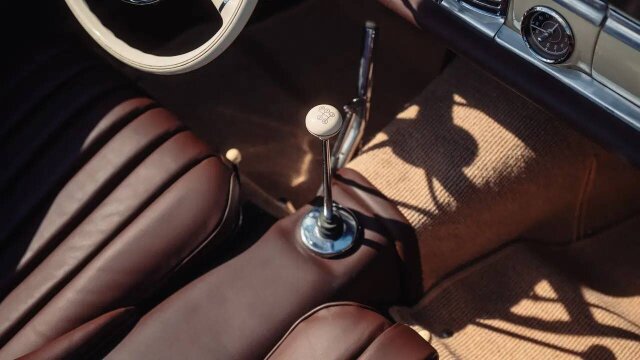 Mercedes-Benz 300