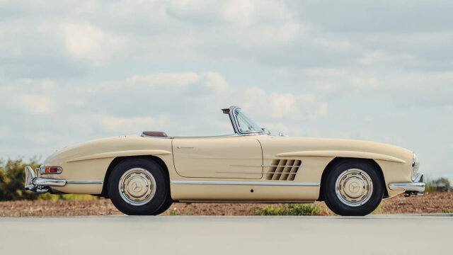 Mercedes-Benz 300