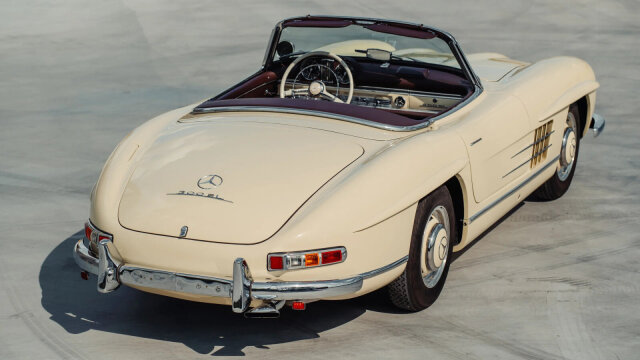 Mercedes-Benz 300