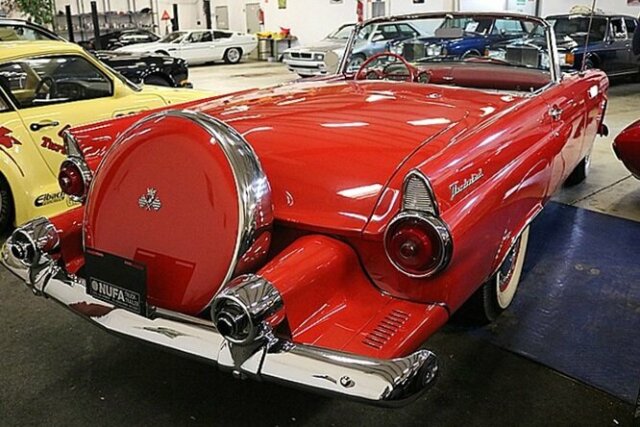Ford Thunderbird