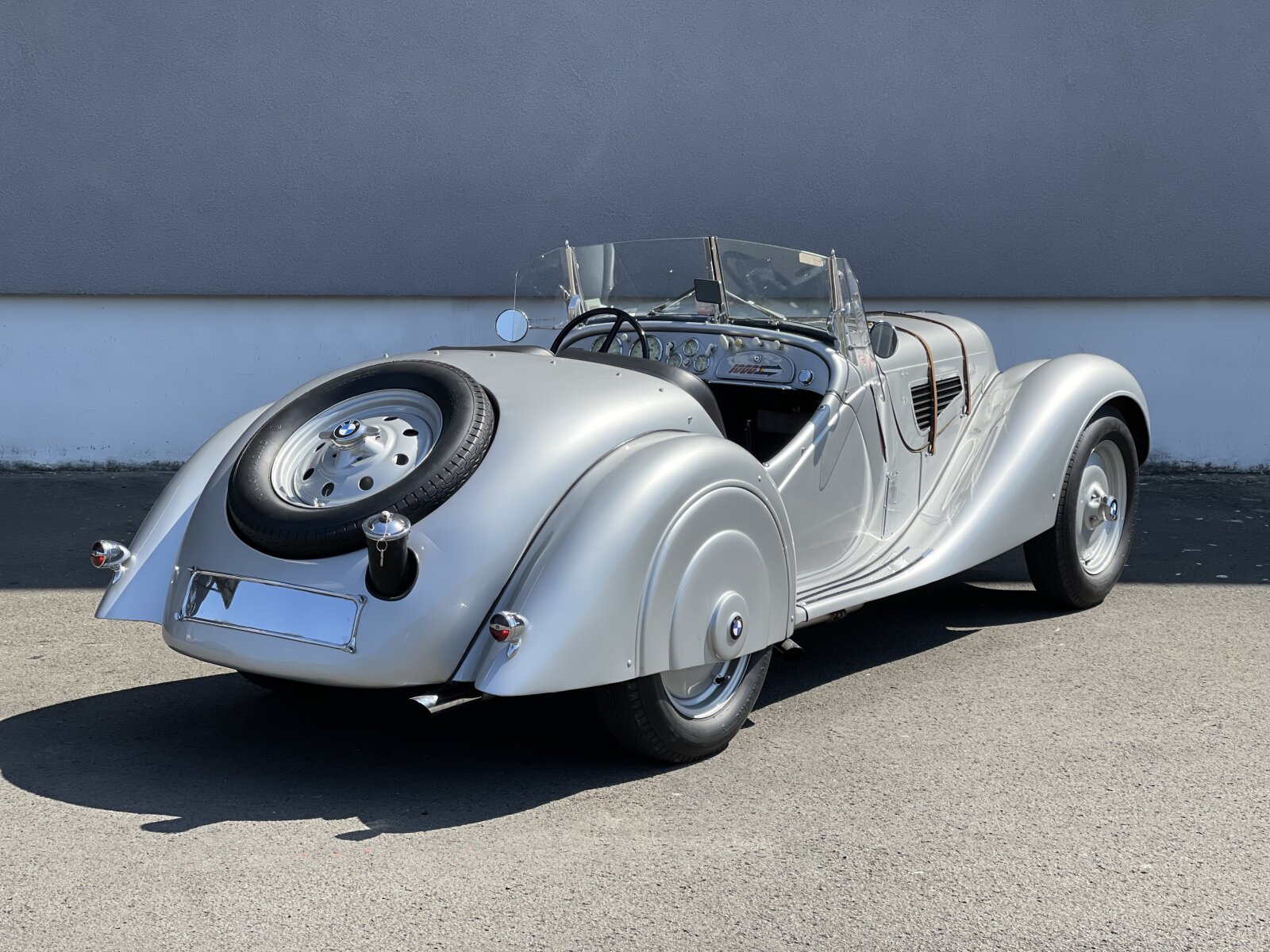 プレミアムクラシックス　BMW 328 ロードスター 1940BMW328ロードスター | Uncrate