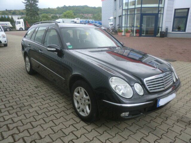 Mercedes-Benz E 220