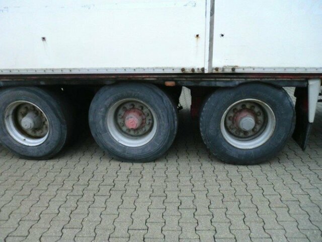 FRUEHAUF,FRANCE (F) -