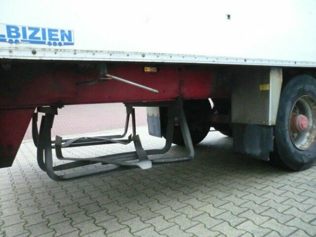 FRUEHAUF,FRANCE (F) -