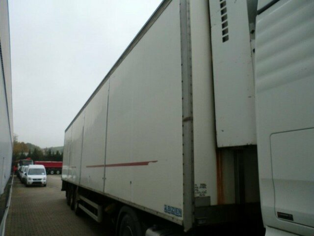 FRUEHAUF,FRANCE (F) -