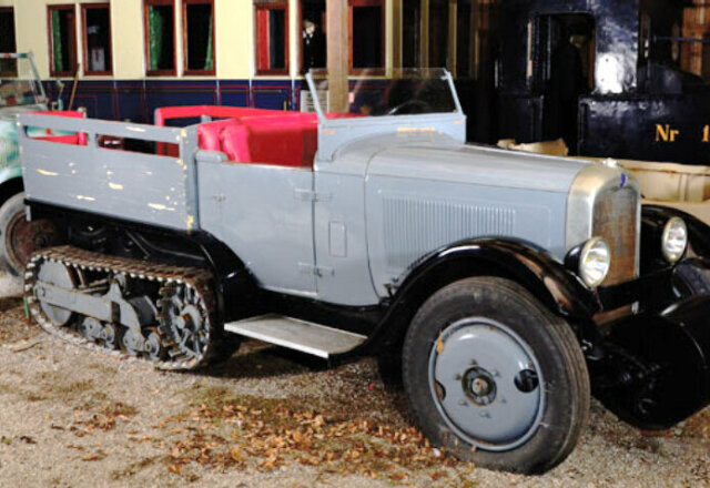 CitroenCitroen Kegresse Half-Track Kettenfahrzeug