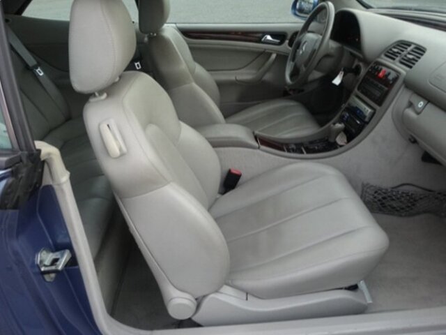 Mercedes-Benz CLK 320