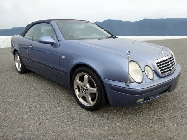Mercedes-Benz CLK 320