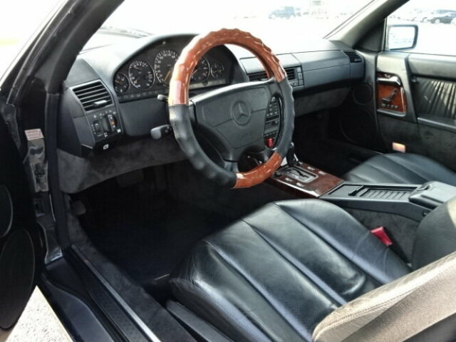 Mercedes-Benz SL 320