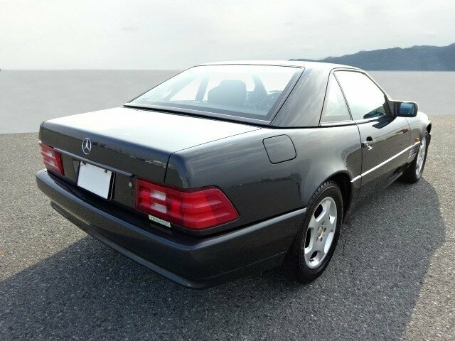 Mercedes-Benz SL 320