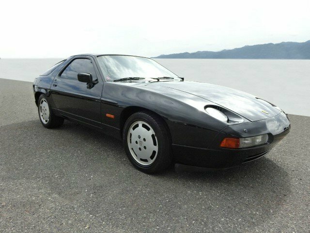 Porsche 928