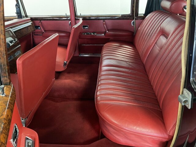 Mercedes-Benz 600