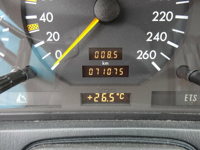 Mercedes-Benz SL 320