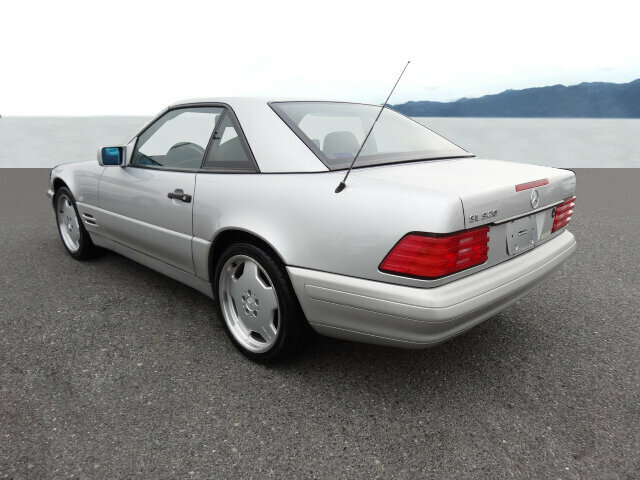 Mercedes-Benz SL 320