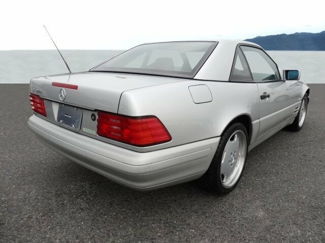 Mercedes-Benz SL 320