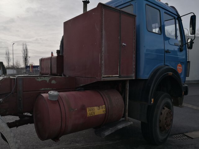 MERCEDES-BENZ -