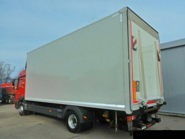 DAIMLER-BENZ Atego