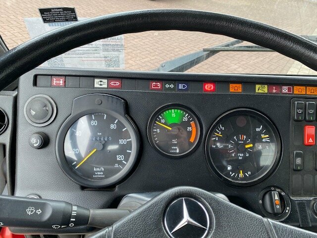 DAIMLER-BENZ -
