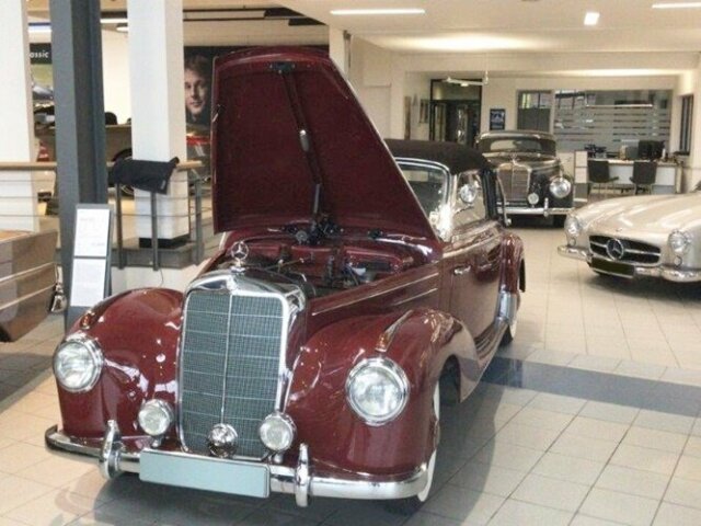 MERCEDES-BENZ 220
