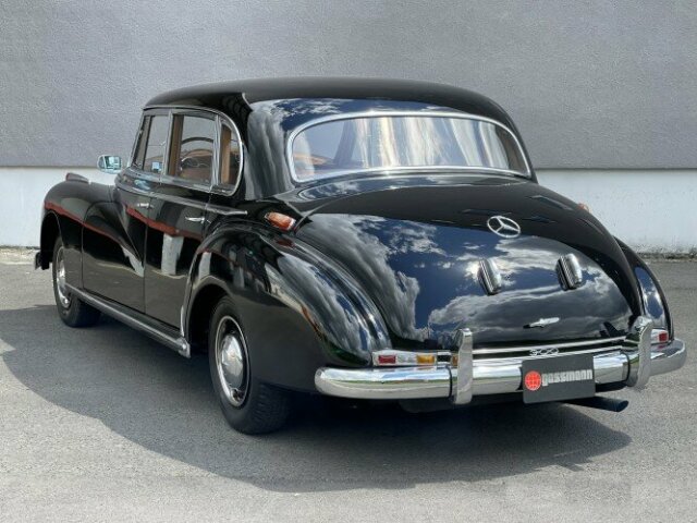 MERCEDES-BENZ 300