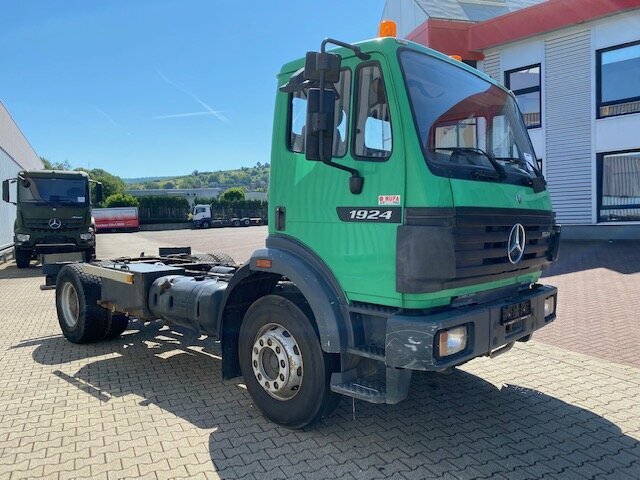 DAIMLER-BENZ Andere