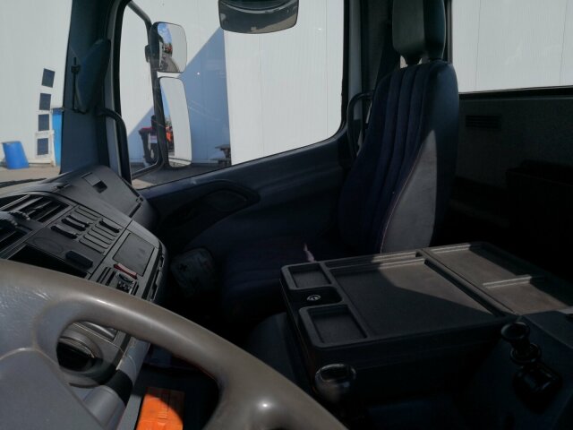 MERCEDES-BENZ Atego