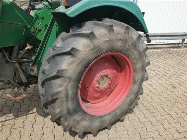 KLOECKNER-H-DEUTZ D