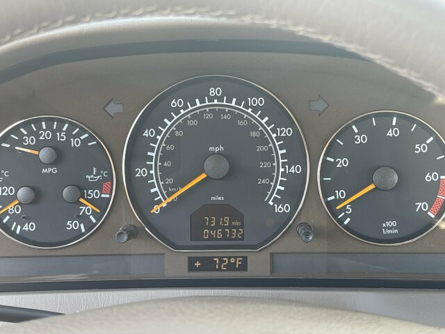 MERCEDES-BENZ SL 500