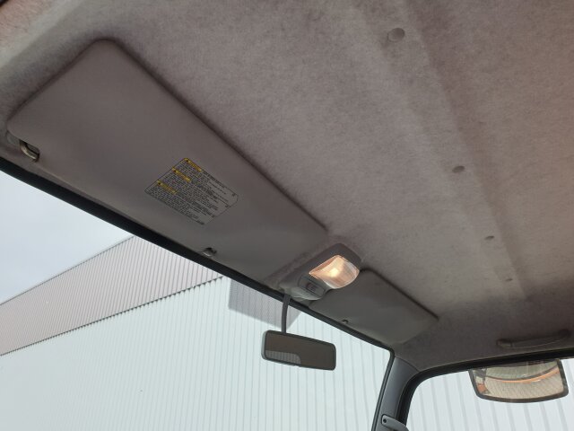 MITSUBISHI Canter