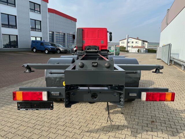 IVECO-MAGIRUS Trakker