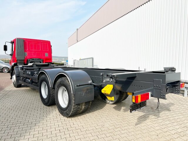 IVECO-MAGIRUS Trakker