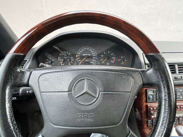 MERCEDES-BENZ SL 500