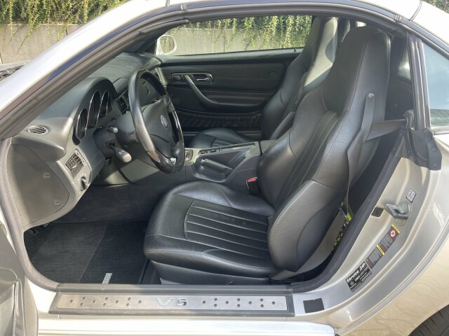 MERCEDES-BENZ SLK 320