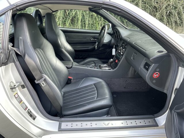 MERCEDES-BENZ SLK 320