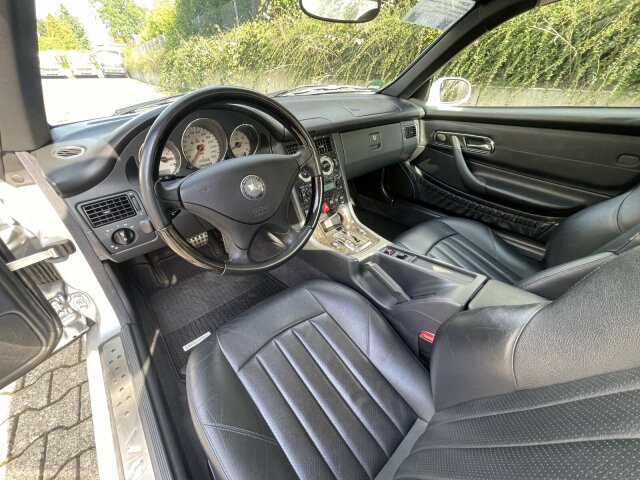 MERCEDES-BENZ SLK 320