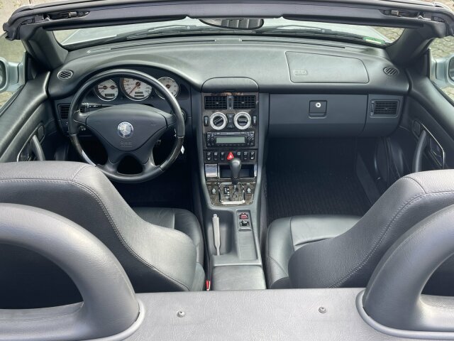 MERCEDES-BENZ SLK 320