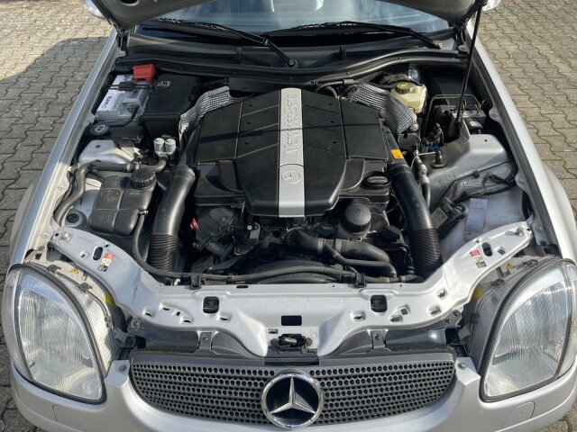 MERCEDES-BENZ SLK 320