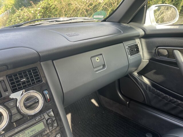 MERCEDES-BENZ SLK 320