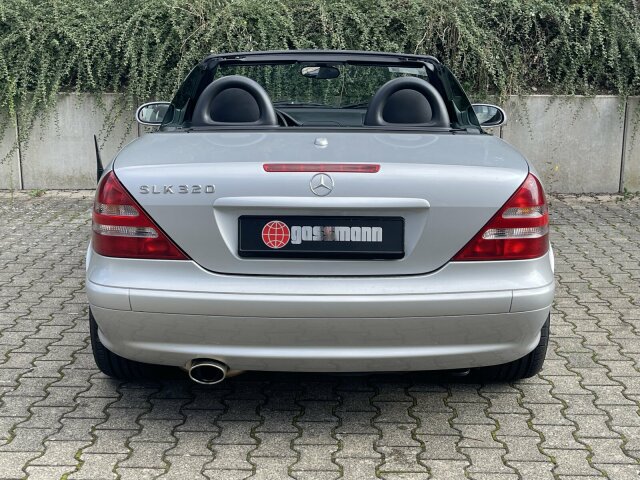 MERCEDES-BENZ SLK 320