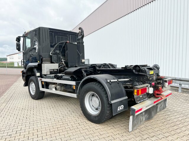 IVECO-MAGIRUS Trakker