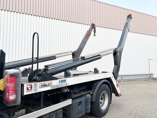 DAF (NL) CF