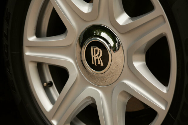 ROLLS-ROYCE (GB)